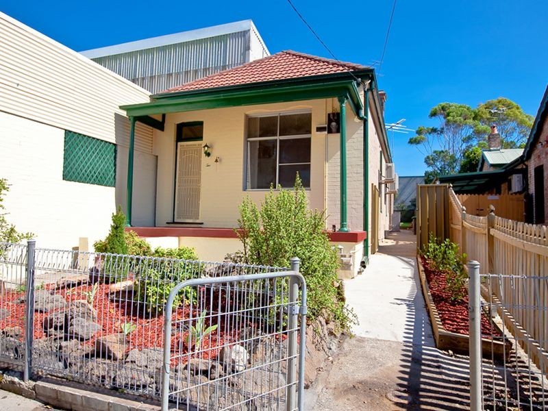 2 Lymerston St, Tempe NSW 2044