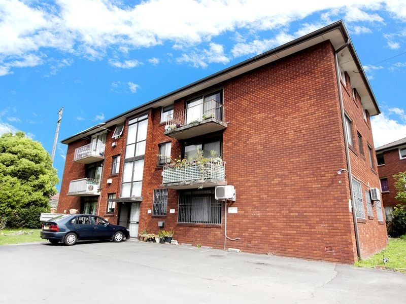 8/64 Arthur St, Marrickville NSW 2204