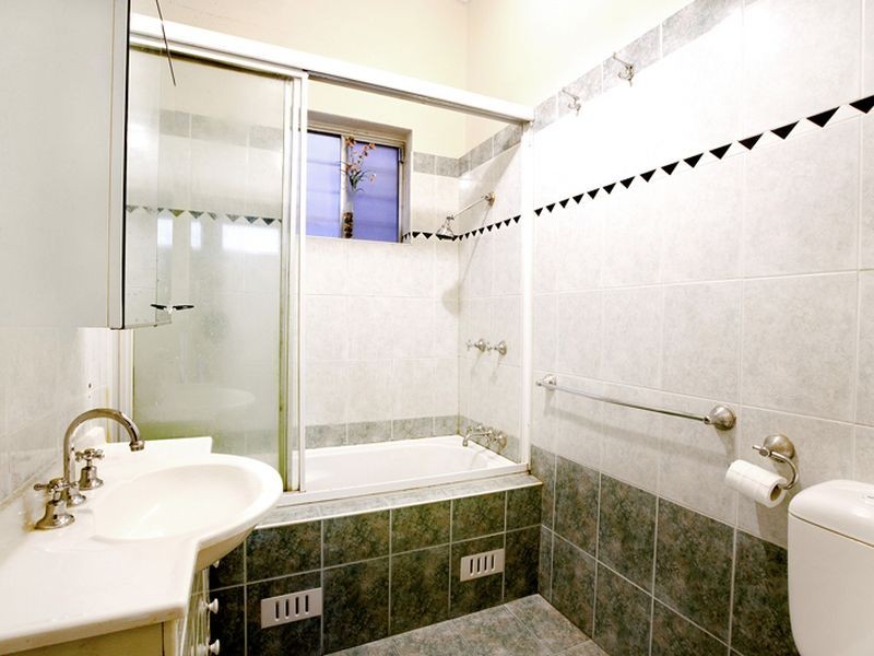 105 Meeks Rd, Marrickville NSW 2204