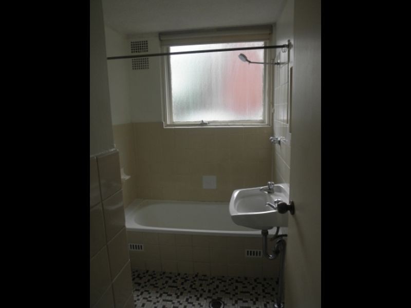 1/68 Arthur Street, Marrickville NSW 2204