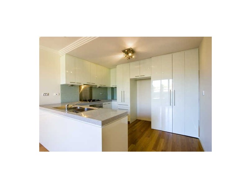 16 Farrow Lane, Tempe NSW 2044