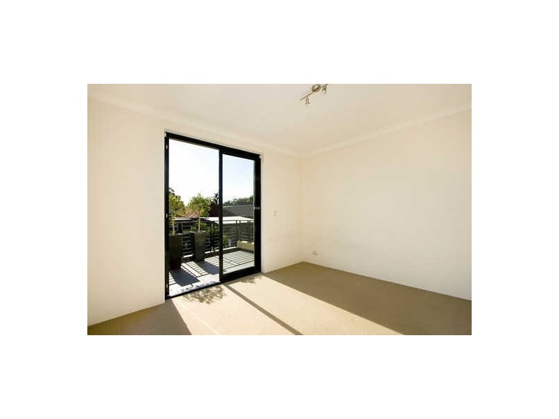 16 Farrow Lane, Tempe NSW 2044
