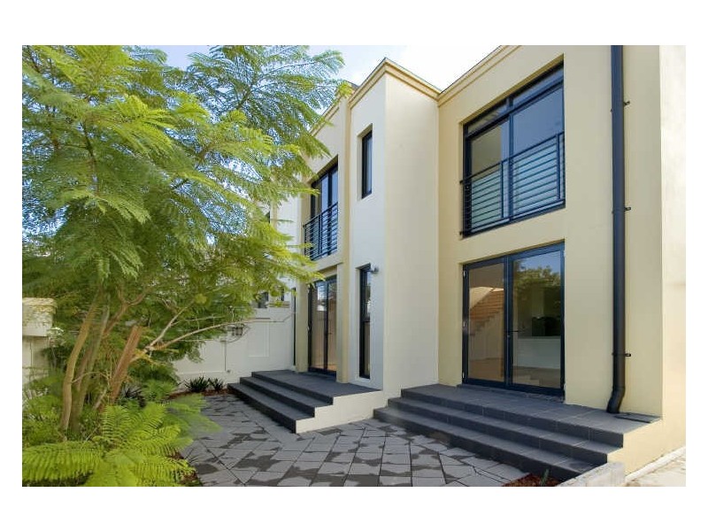 16 Farrow Lane, Tempe NSW 2044