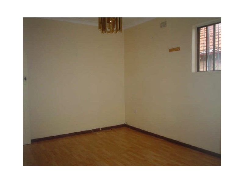 2A Charlotte Avenue, Marrickville NSW 2204