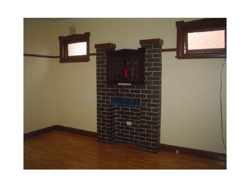 2A Charlotte Avenue, Marrickville NSW 2204