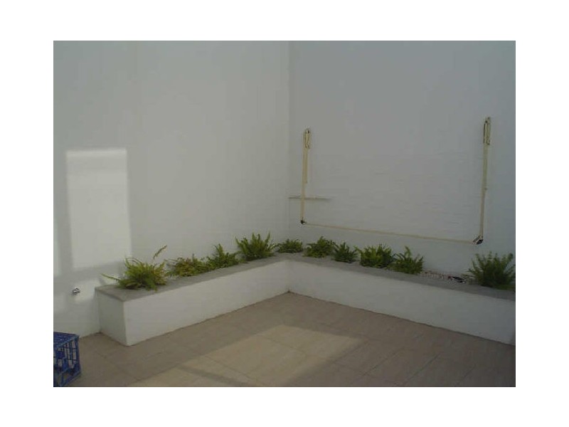 2/1A Cowper Street, Marrickville NSW 2204