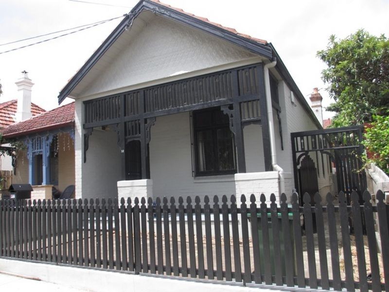 32 Robert Street, Marrickville NSW 2204