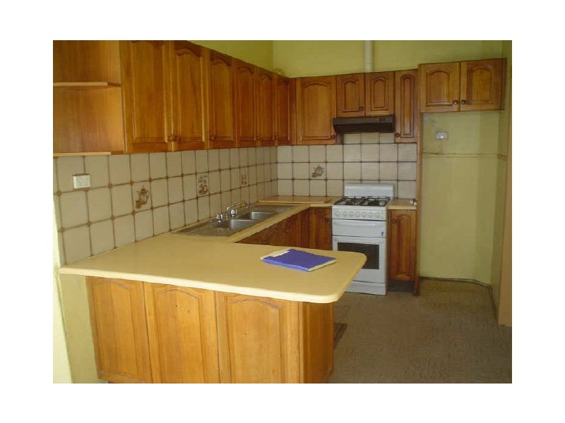 1 Warren Road, Marrickville NSW 2204