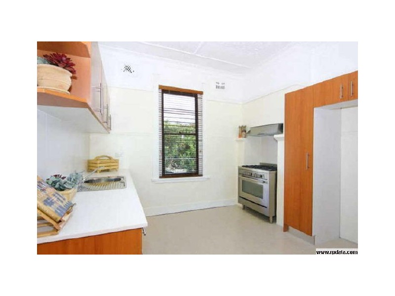 128 Warren Rd, Marrickville NSW 2204