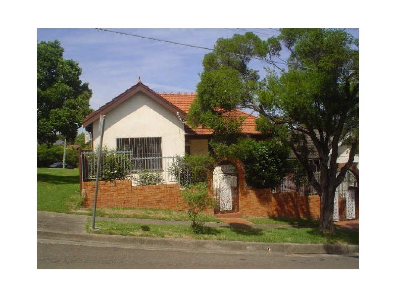 12 Alfred Street, Marrickville NSW 2204