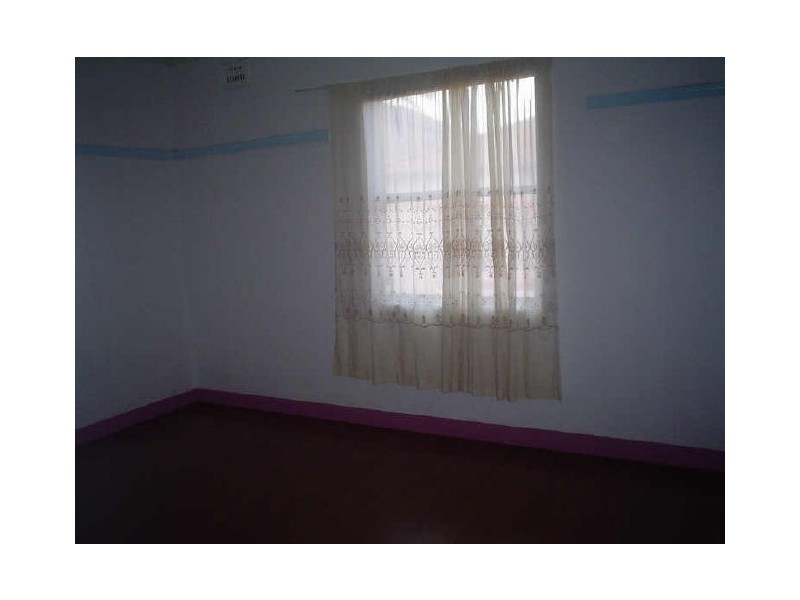 1 Warren Road, Marrickville NSW 2204