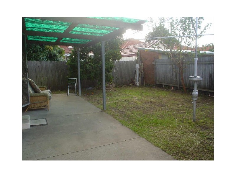 1 Warren Road, Marrickville NSW 2204