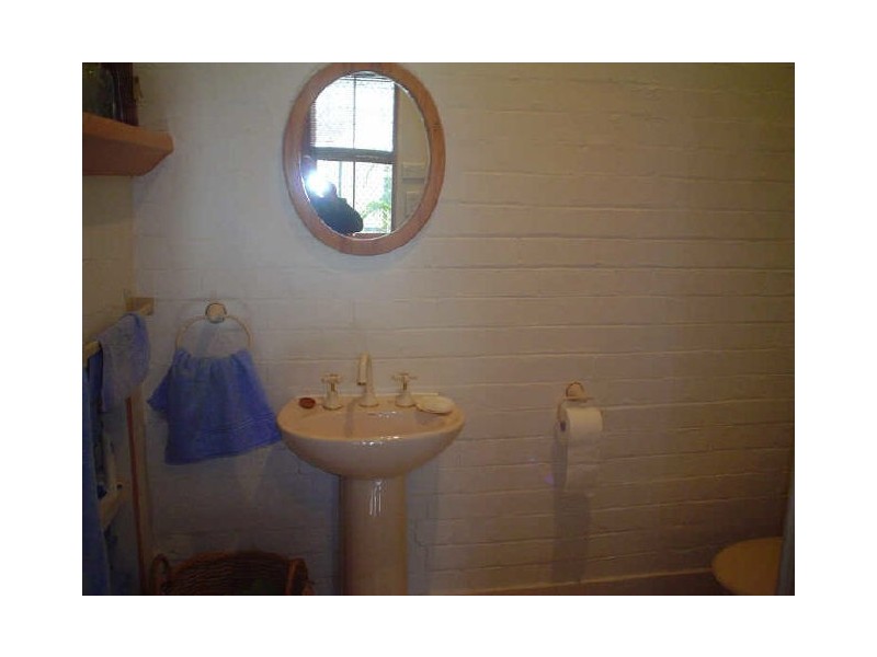 3 Nicholson St, Tempe NSW 2044