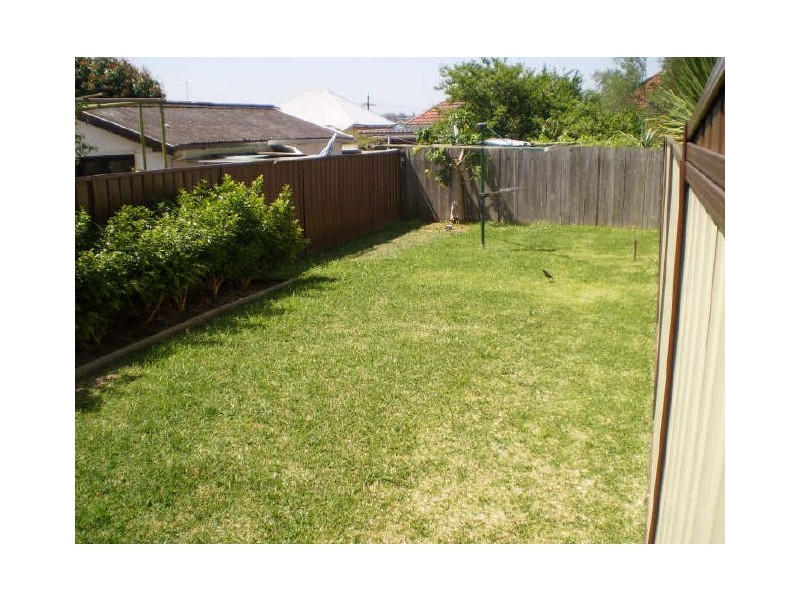 10  Shakespeare St, Campsie NSW 2194