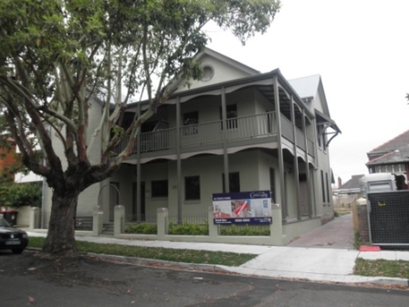 9/11 Woodcourt Street, Marrickville NSW 2204