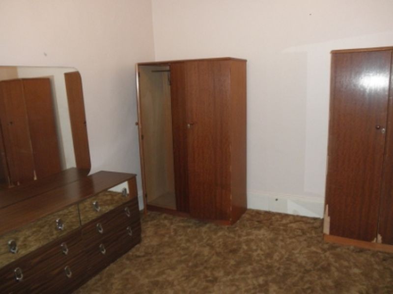 Upstairs/6 James Street, Petersham NSW 2049