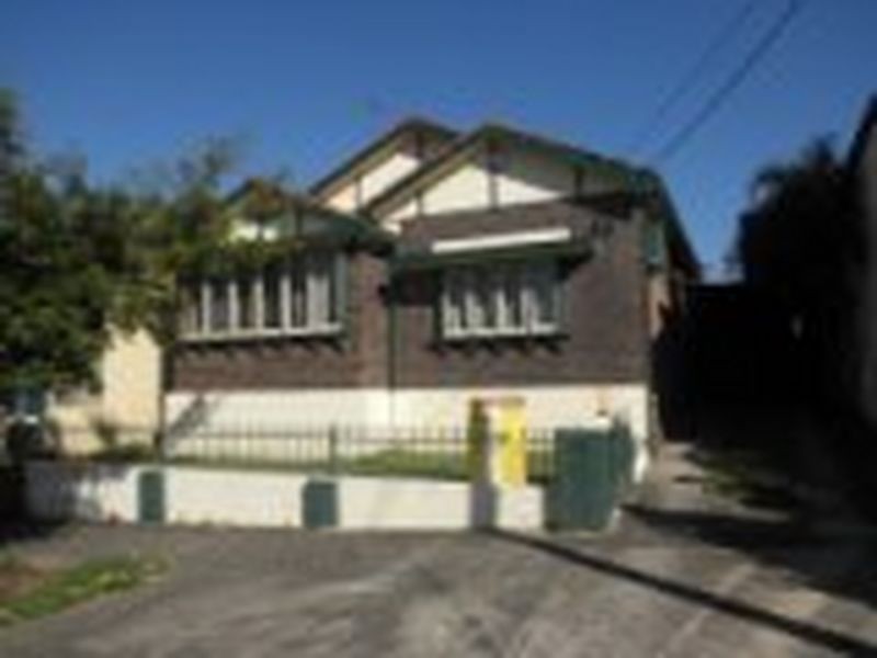 8 Harriett Street, Marrickville NSW 2204