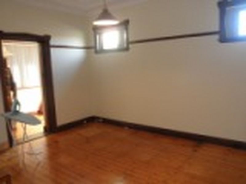 8 Harriett Street, Marrickville NSW 2204