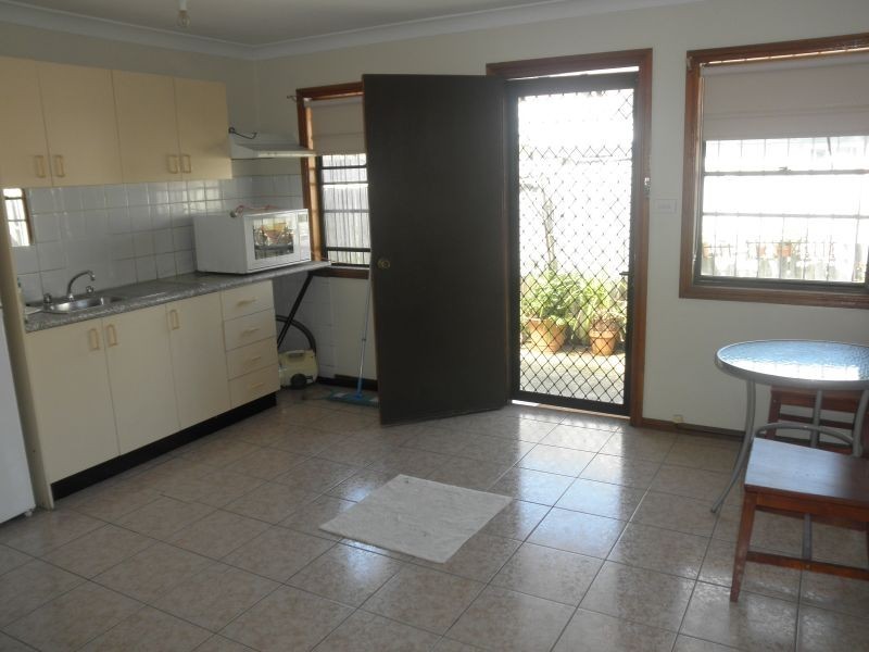 1/76 Fitzroy St, Marrickville NSW 2204