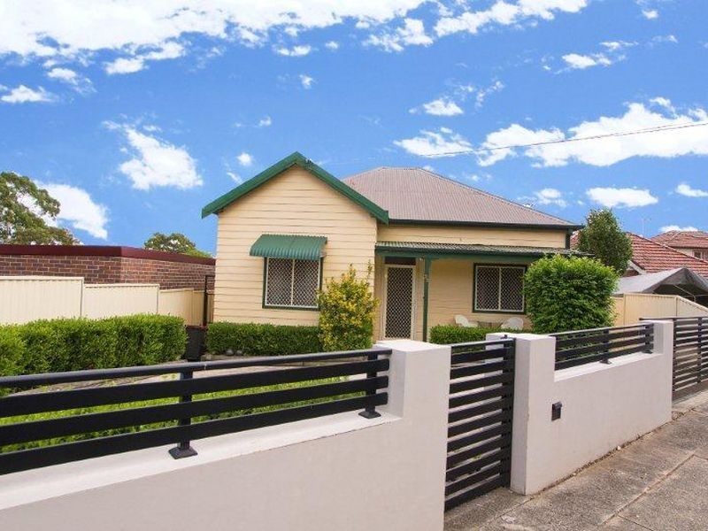 22 Jeffrey Street, Canterbury NSW 2193