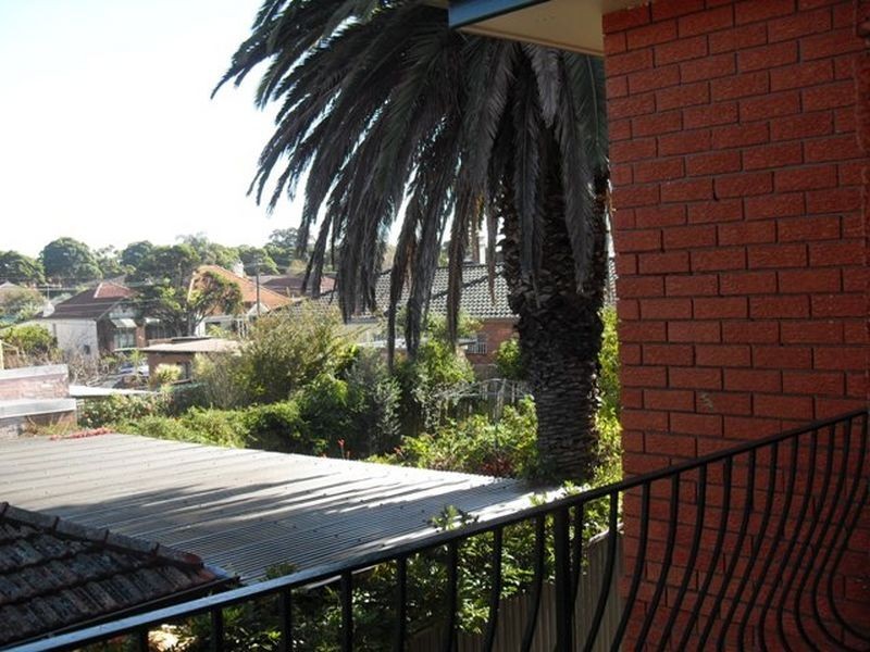 8/29 Pine Street, Marrickville NSW 2204