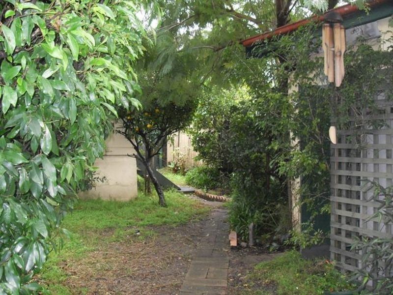 29 Frampton Avenue, Marrickville NSW 2204