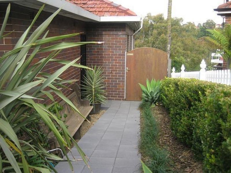 16 Hilltop Avenue, Marrickville NSW 2204