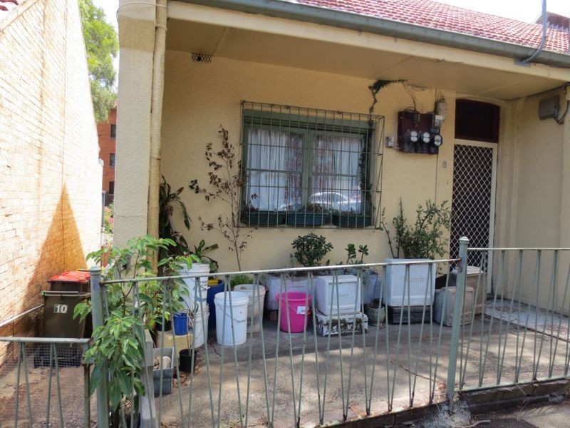 2/8 Fotheringham Street, Enmore NSW 2042