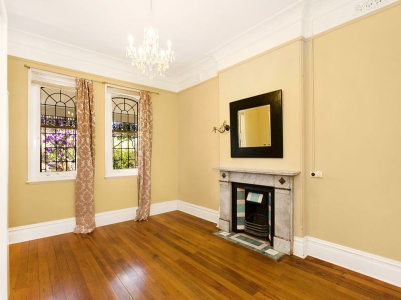 10 Woodbury Street, Marrickville NSW 2204