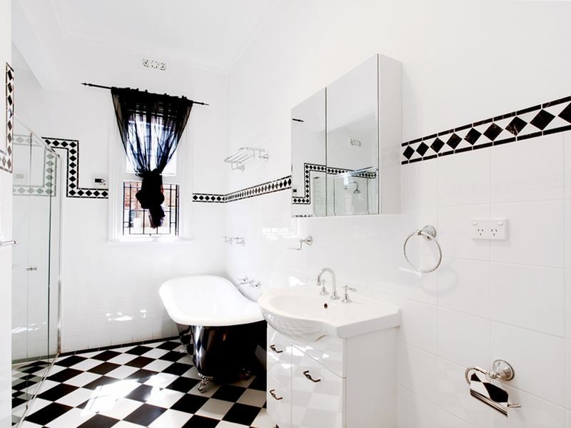 10 Woodbury Street, Marrickville NSW 2204