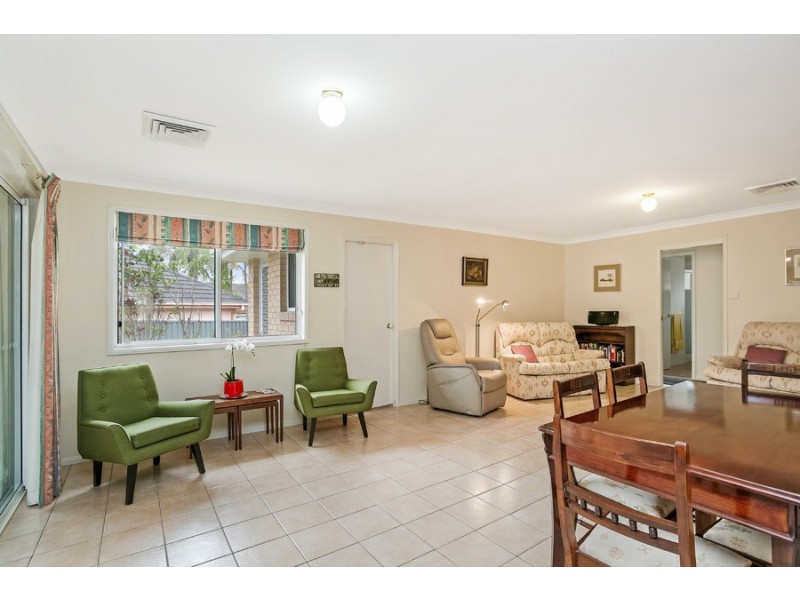 71 Burton Road, Eleebana NSW 2282