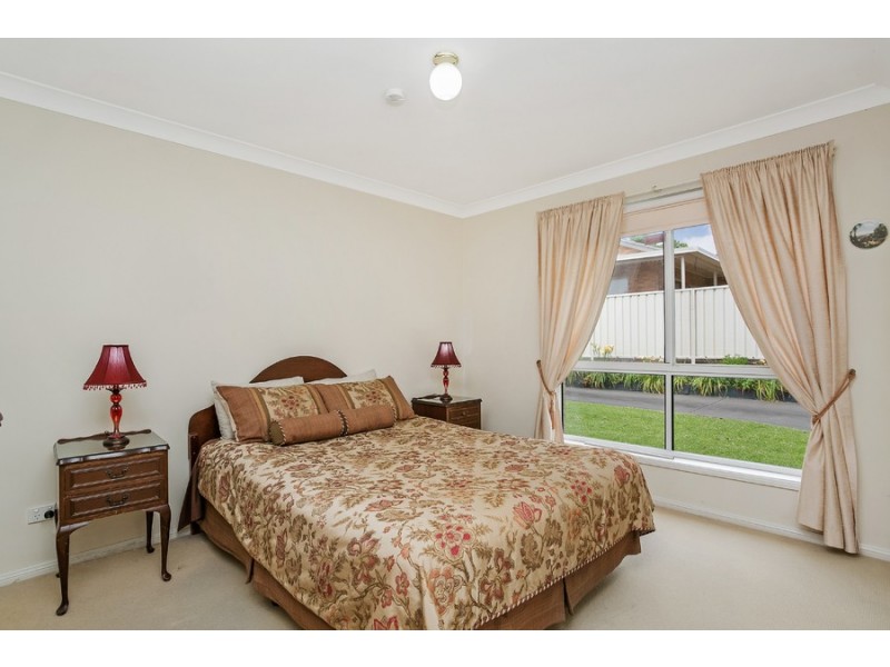 71 Burton Road, Eleebana NSW 2282