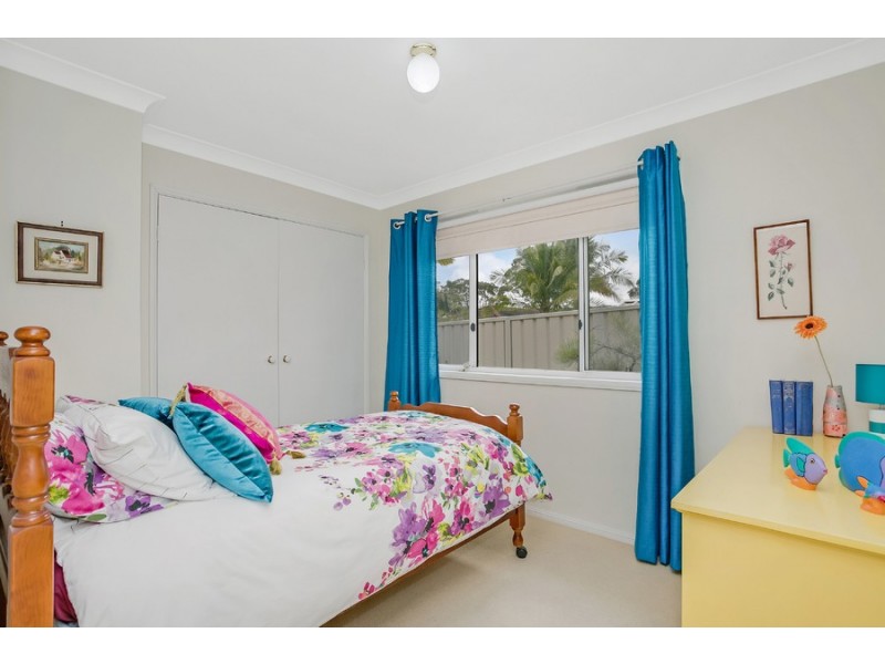 71 Burton Road, Eleebana NSW 2282