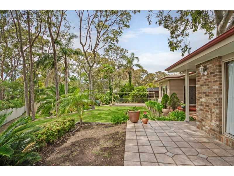 20 Vista Parade, Belmont NSW 2280