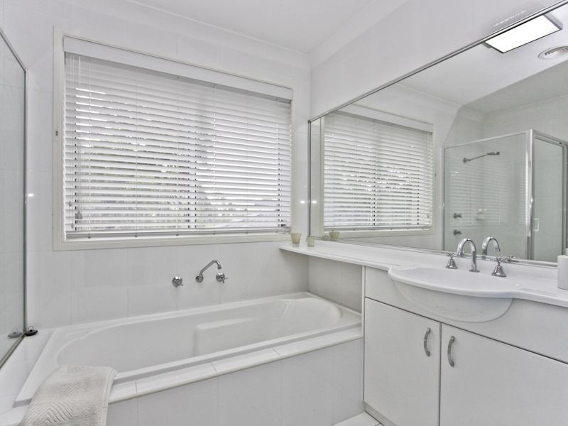 9 Plumridge Close, Warners Bay NSW 2282