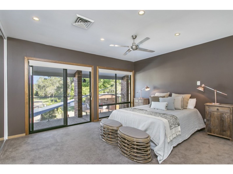 9 Valentine Crescent, Valentine NSW 2280