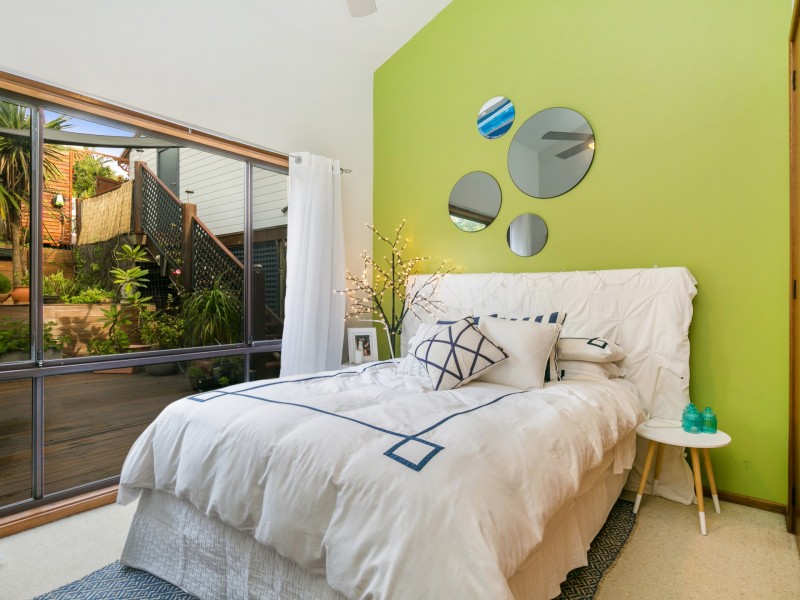 8 Robertson Road, Valentine NSW 2280