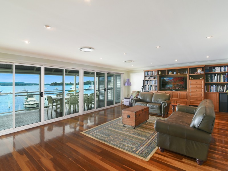 49 Dilkera Avenue, Valentine NSW 2280