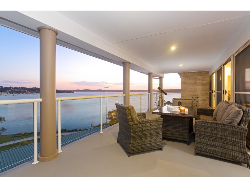 68 Bareki Road, Eleebana NSW 2282