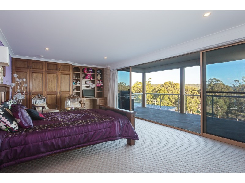 68 Bareki Road, Eleebana NSW 2282