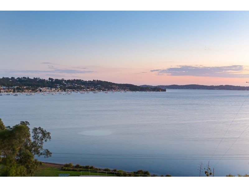 68 Bareki Road, Eleebana NSW 2282