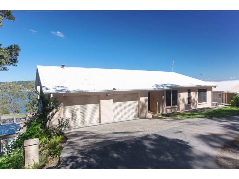 68 Bareki Road, Eleebana NSW 2282