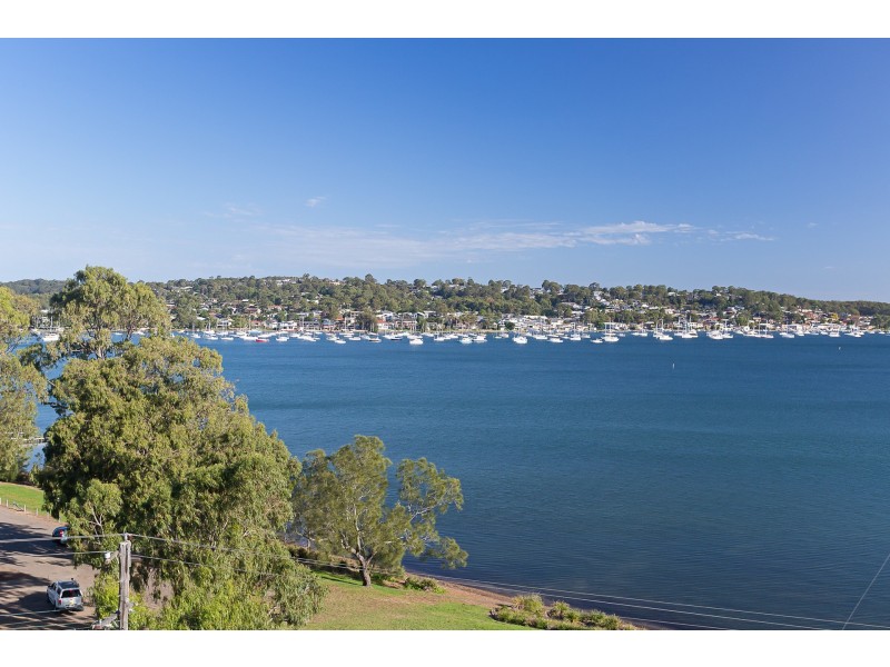 68 Bareki Road, Eleebana NSW 2282
