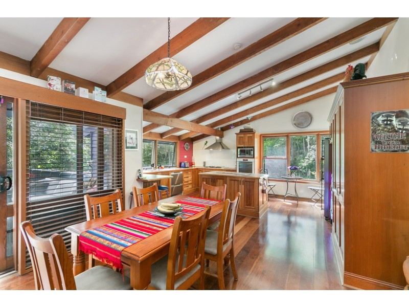 10 Michael Crescent, Valentine NSW 2280