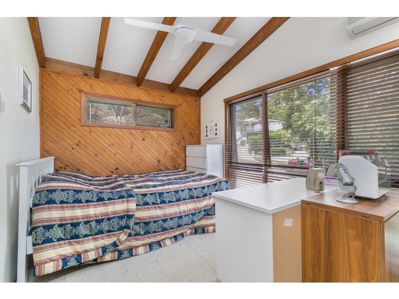 10 Michael Crescent, Valentine NSW 2280