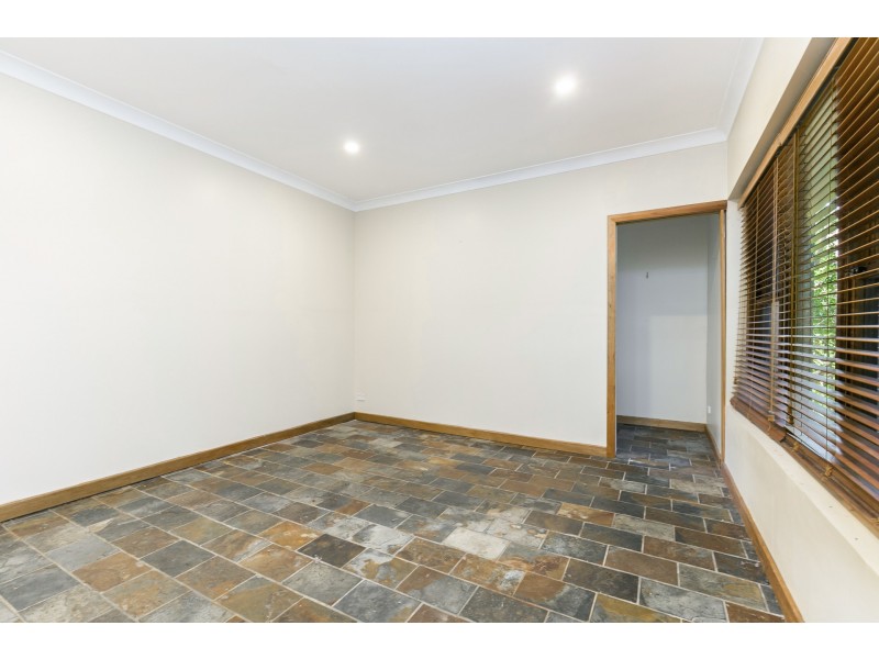 10 Michael Crescent, Valentine NSW 2280