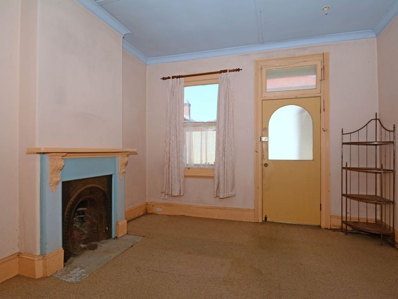 20 Railway Street, Cooks Hill NSW 2300