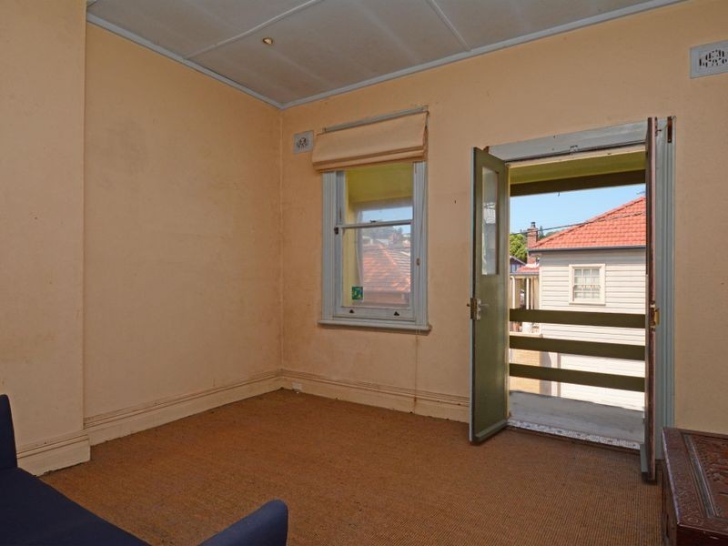 20 Railway Street, Cooks Hill NSW 2300