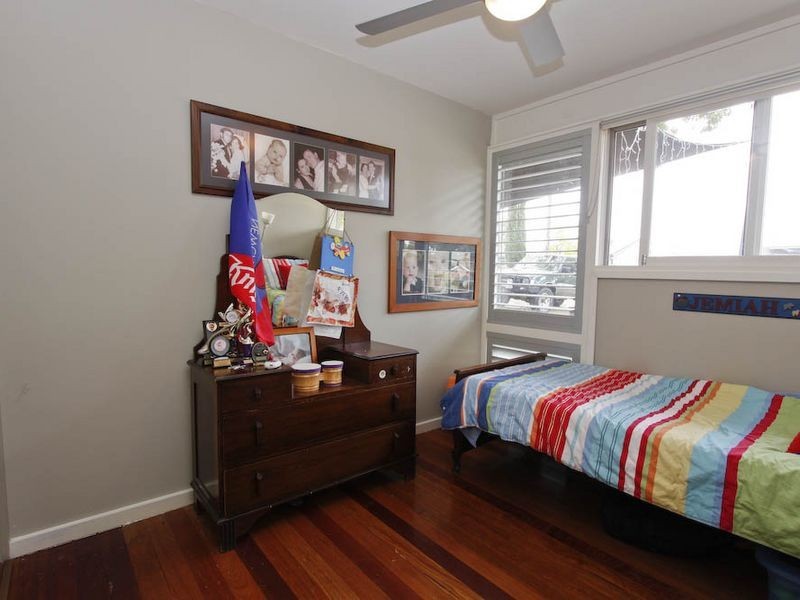 38 Andrew Road, Valentine NSW 2280