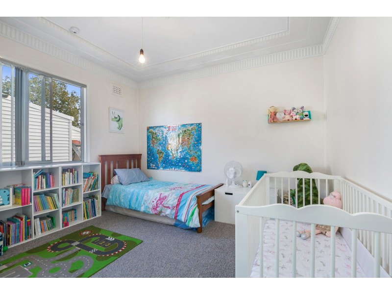 37 Albert Street, Belmont NSW 2280